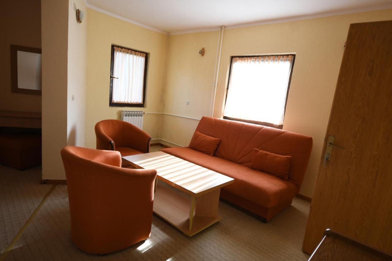 Hotel Mladost Tjentiste Luaran gambar